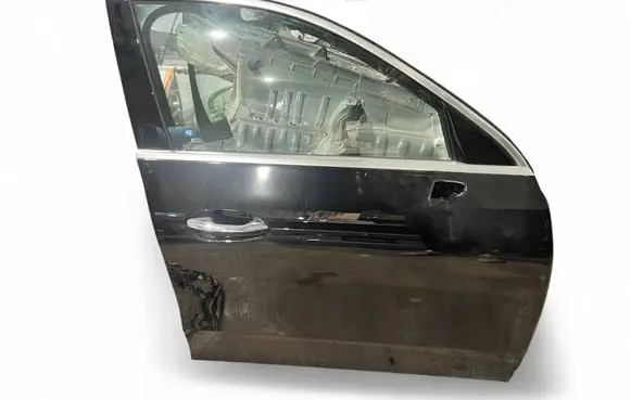 Mercedes-Benz GLC C254 Front door