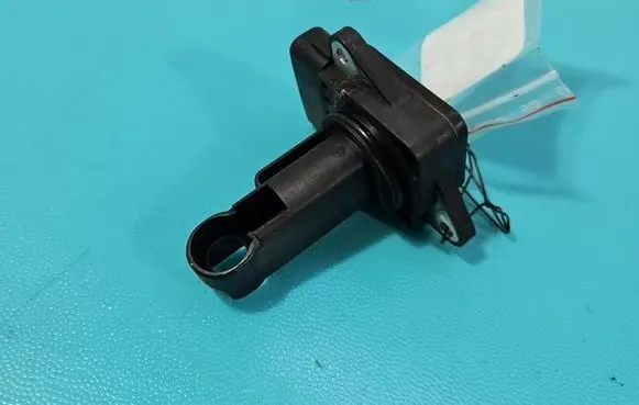 Toyota Avensis Verso Mass air flow meter 2220422010 IMPRK1549488