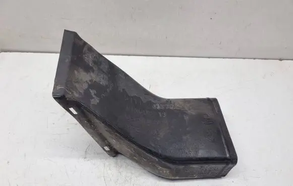 BMW 5 E60 E61 Air intake duct part 7033704 51117033704