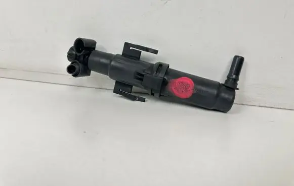 BMW 5 GT F07 Headlight washer spray nozzle 7149886