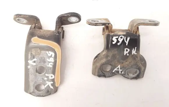Toyota Avensis T250 Front door hinge set 209
