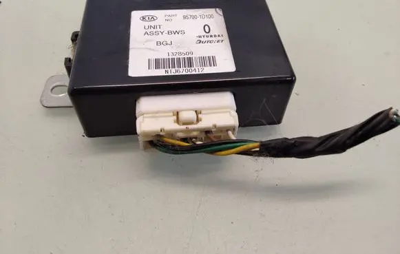 KIA Carens I Parking PDC control unit/module 957001D100 1328509 NTJ6700412
