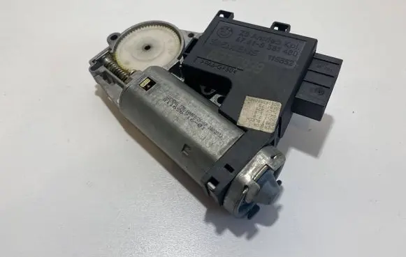 BMW 5 E39 Sunroof control unit/module 8381480 115852
