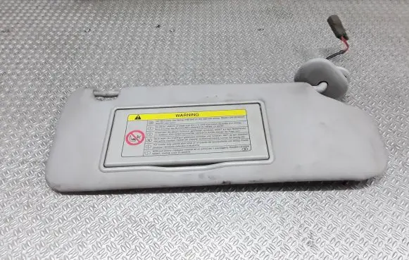 Toyota Avensis T250 Sun visor