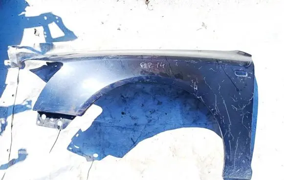Audi A6 S6 C6 4F Fender Juoda