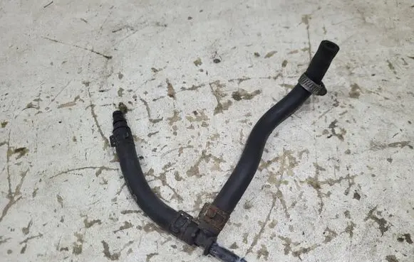 Mercedes-Benz GLK (X204) Engine coolant pipe/hose A2045010325