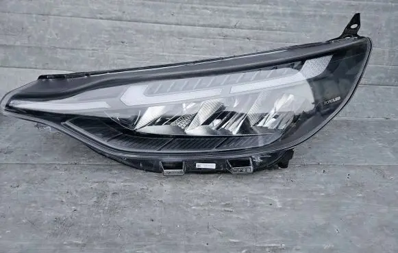 Ford Transit Courier II Headlight/headlamp PZ3113E015CB 18R006360 19R006360