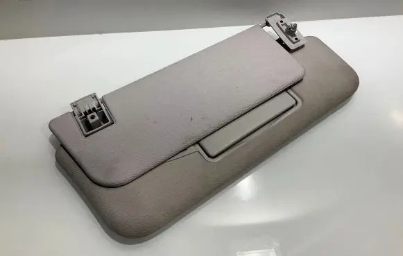 Mercedes-Benz E W211 Sun visor