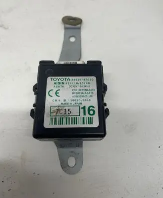Toyota Prius (XW20) Door control unit/module 8999147030 2005DJ0840