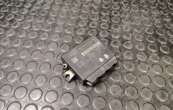 Audi A5 8T 8F Parking PDC control unit/module 8K0919475AA