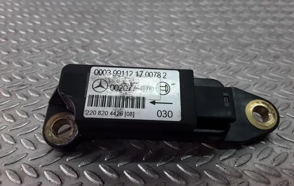 Mercedes-Benz S W220 Airbag deployment crash/impact sensor 2208204426