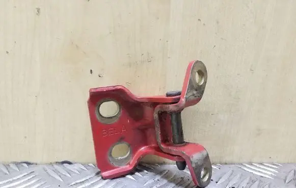 Opel Frontera B Front door upper hinge