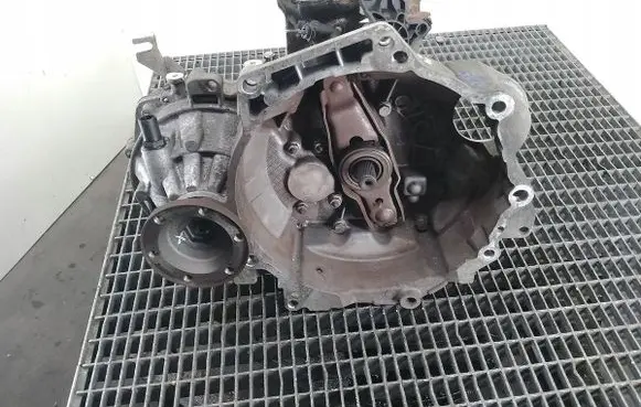 Volkswagen Polo IV 9N3 Manual 5 speed gearbox JDE