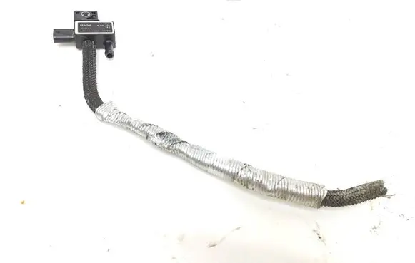 BMW X3 G01 Exhaust gas pressure sensor 8570686 05B23 5061