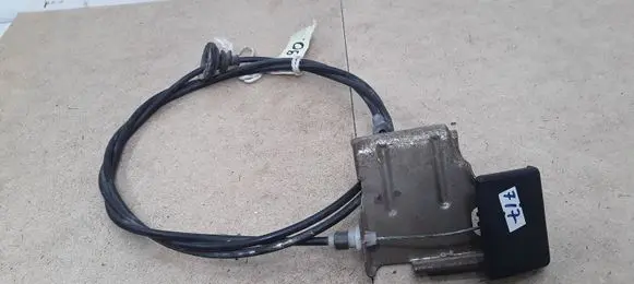 Engine bonnet/hood lock release cable