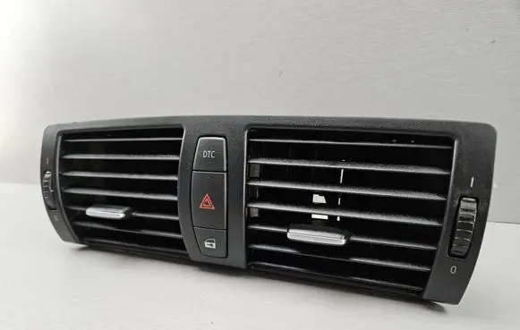 BMW 1 E81 E87 Dash center air vent grill 7059189 64227059189 6945603