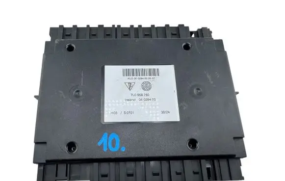 Volkswagen Touareg III Seat control module 7L0959760