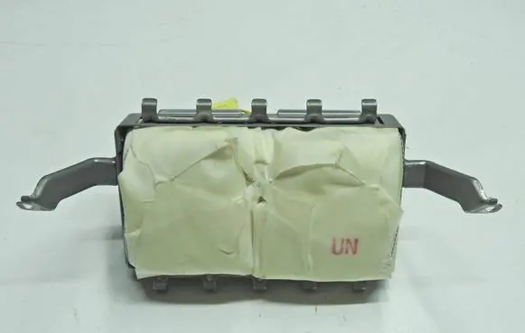 Toyota Urban Cruiser (XP110) Passenger airbag K02945209P5U 09H60397630X