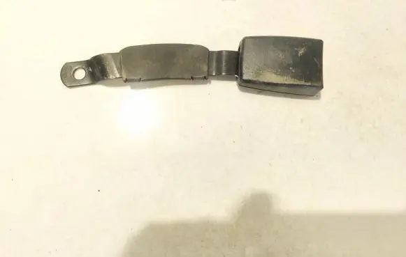 Seat Ibiza IV (6J,6P) Front seatbelt buckle 6R0857755D 250311