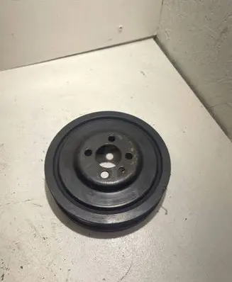 Volkswagen PASSAT B6 Crankshaft pulley 03G105243