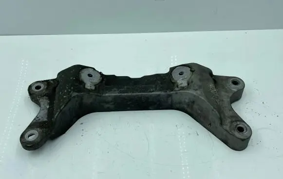 BMW 1 F20 F21 Gearbox mounting bracket 6788826 21038310 210383100