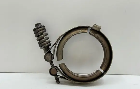 Volvo XC60 Muffler pipe connector clamp 31319192