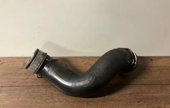 Mercedes-Benz E W211 Intercooler hose/pipe A2115280782