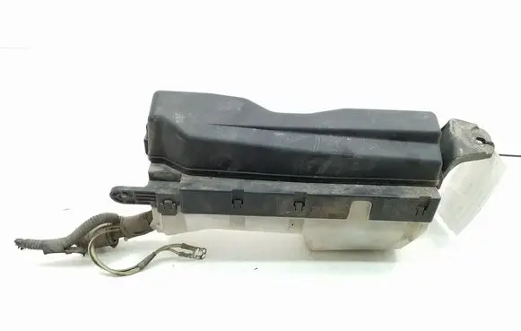 Toyota Corolla Verso AR10 Fuse module 8274120060