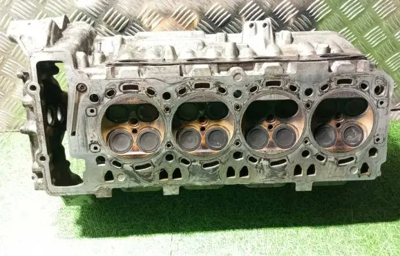 BMW X5M E70 Engine head 7586176