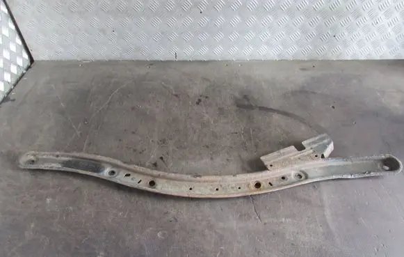 Ford Grand C-MAX Radiator mount bracket 8V61A10684A