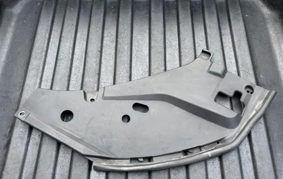 Top upper radiator support slam panel
