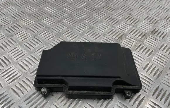 Mercedes-Benz C W205 Fuse box set A2055402328