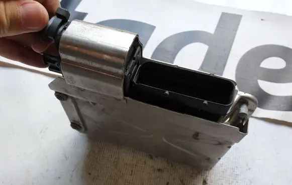 Audi A4 S4 B6 8E 8H Engine control unit/module 8E0907411 E509E328616U176
