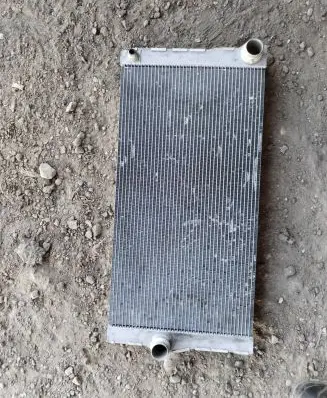 BMW 5 F10 F11 Coolant radiator 8509176 X0008001