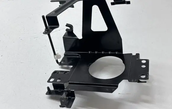 Nissan Rogue Battery bracket 