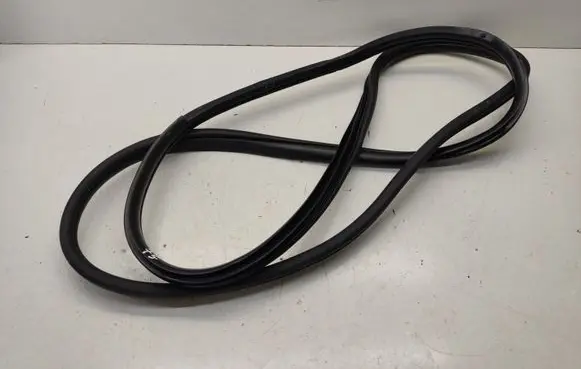 Hyundai ix35 Front door rubber seal 