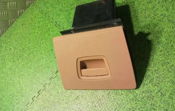BMW 7 F01 F02 F03 F04 Glove box 9143958