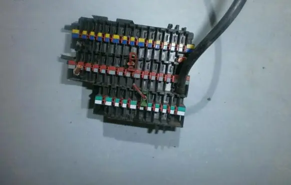 Mercedes-Benz C W202 Fuse box set