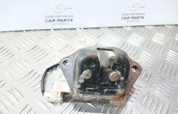Nissan Primera Tailgate/trunk/boot lock/catch/latch