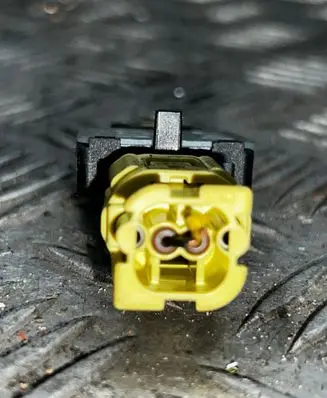 Hyundai i30 Airbag deployment crash/impact sensor 95920A6000 A6HHC68Y50044