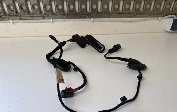 Volkswagen Caddy Front door wiring loom 2K0971121G