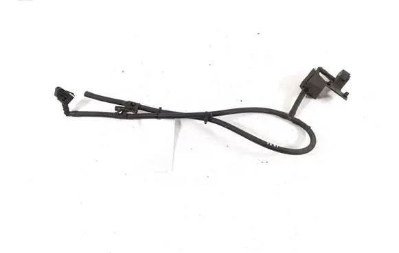 Windshield washer spray nozzle