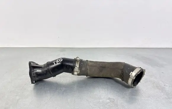 Volkswagen Touareg III Intercooler hose/pipe 4M0145738AG