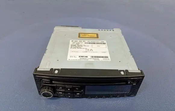 Peugeot 301 Radio/CD/DVD/GPS head unit 98049164ZD