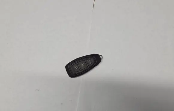Ford Mondeo MK IV Ignition key/card 7S7T15K601EC