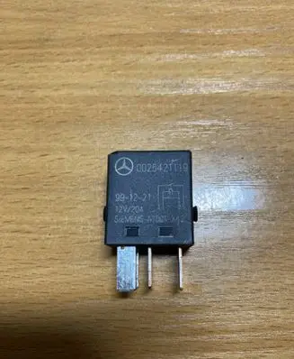 Mercedes-Benz A W168 Other relay 0025421119 C2844