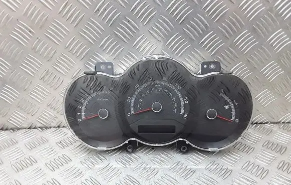KIA Venga Speedometer (instrument cluster) 940011P191