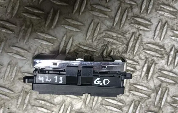 Mercedes-Benz S W221 Electric window control switch