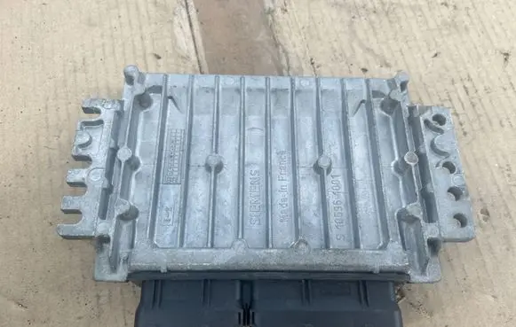 Mini One - Cooper F56 F55 Engine control unit/module 7520019 S118012001 S83293