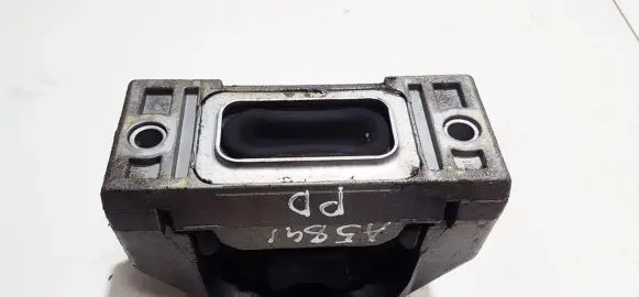 Audi A3 S3 8L Engine mount bracket 1J0199262